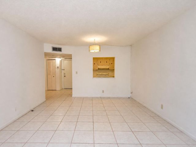 257 S CYPRESS Road 406, Pompano Beach, FL 33060