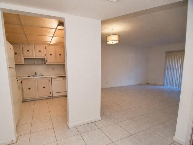 257 S CYPRESS Road 406, Pompano Beach, FL 33060