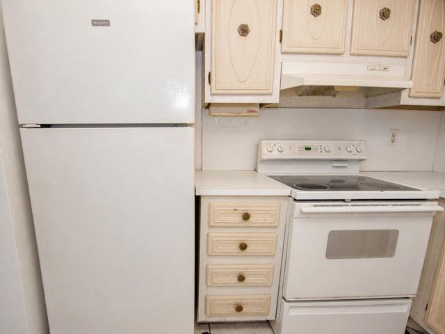 257 S CYPRESS Road 406, Pompano Beach, FL 33060