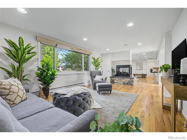 13861 Elmore Road, Longmont, CO 80504