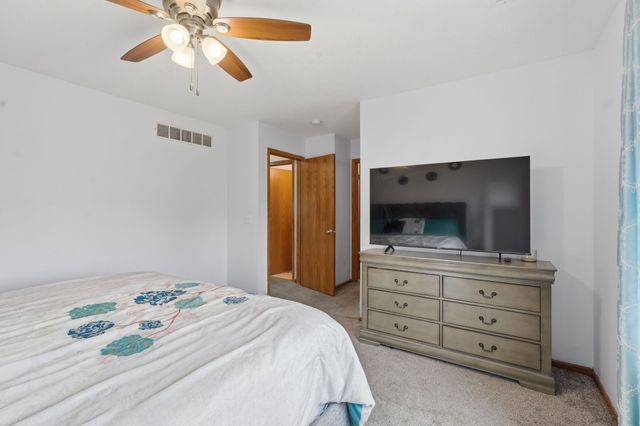 4803 NE Trilein Drive, Ankeny, IA 50021