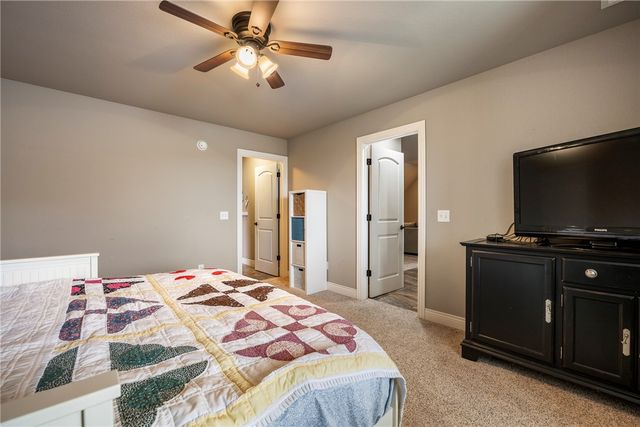 4201 Willowbend Drive, Rogers, AR 72758
