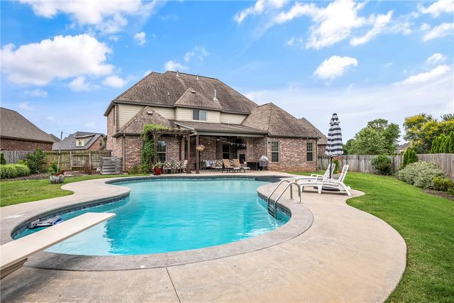 4201 Willowbend Drive, Rogers, AR 72758