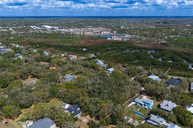 8004 BAY DRIVE, Tampa, FL 33635