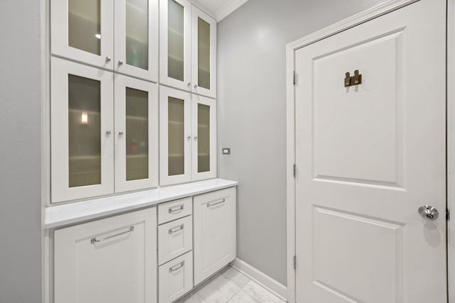 860 W Buckingham Place 2W, Chicago, IL 60657