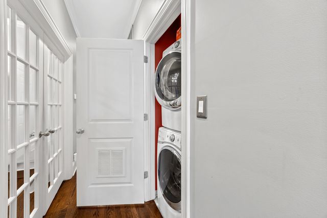 860 W Buckingham Place 2W, Chicago, IL 60657