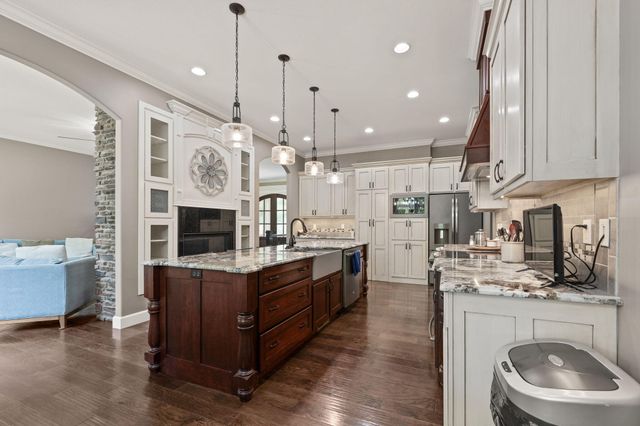 11283 E VEMERS FORD RD, Columbia, MO 65201