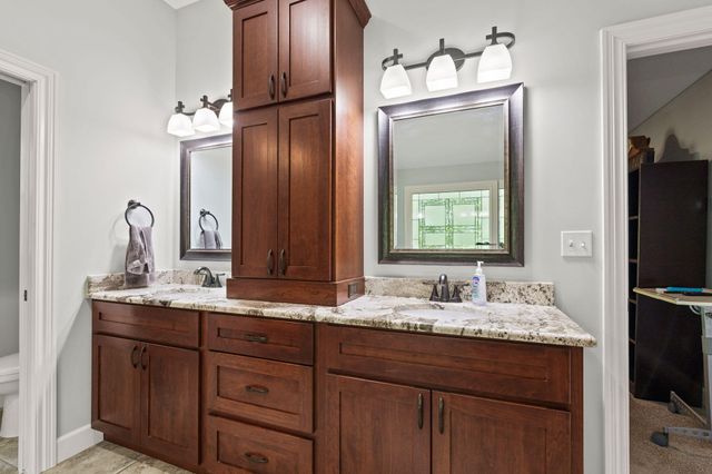 11283 E VEMERS FORD RD, Columbia, MO 65201