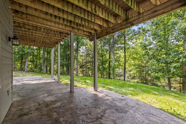 11283 E VEMERS FORD RD, Columbia, MO 65201
