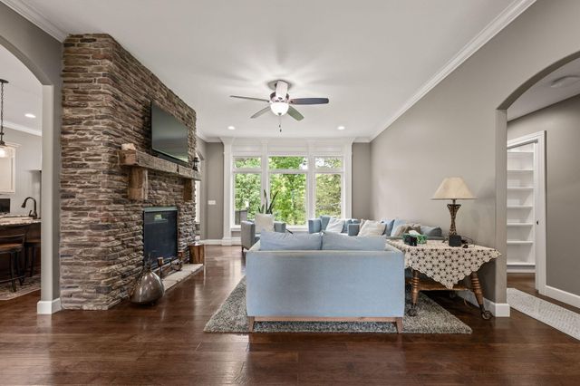 11283 E VEMERS FORD RD, Columbia, MO 65201