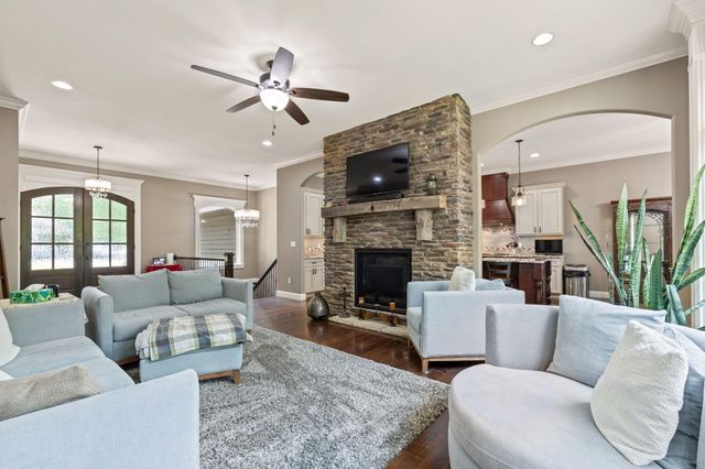 11283 E VEMERS FORD RD, Columbia, MO 65201