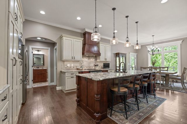11283 E VEMERS FORD RD, Columbia, MO 65201
