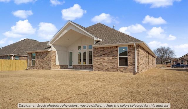 5298 S Logan Drive, Battlefield, MO 65619