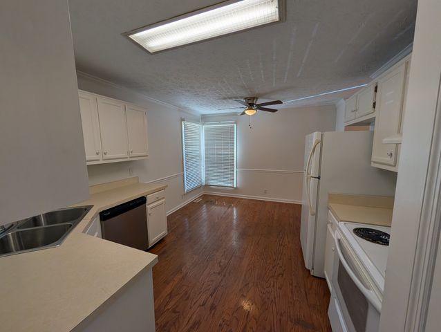 102 Post Oak Rd, Hendersonville, TN 37075