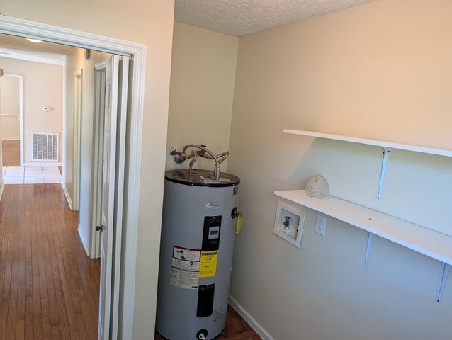 102 Post Oak Rd, Hendersonville, TN 37075