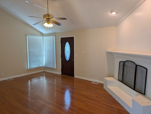102 Post Oak Rd, Hendersonville, TN 37075