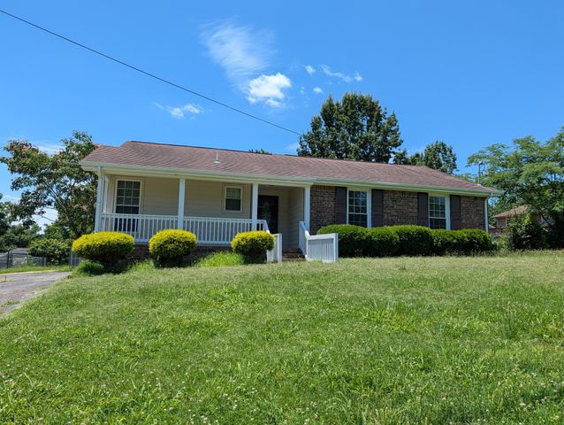 102 Post Oak Rd, Hendersonville, TN 37075