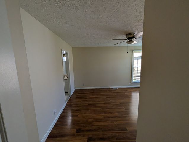 102 Post Oak Rd, Hendersonville, TN 37075