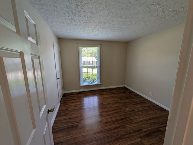 102 Post Oak Rd, Hendersonville, TN 37075