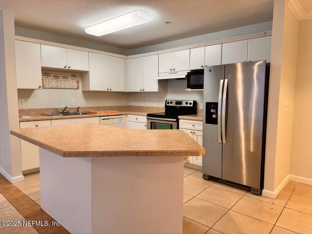 3591 KERNAN Boulevard S 121, Jacksonville, FL 32224