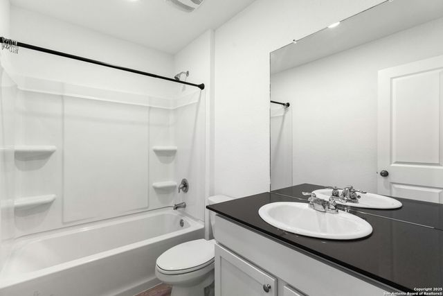 10824 Presa Way, San Antonio, TX 78223