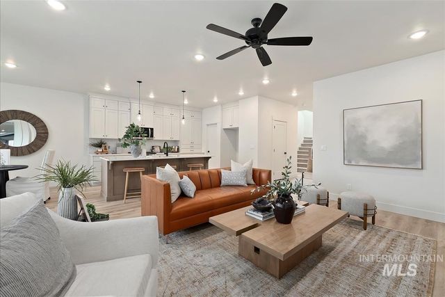 6553 W Mattawa Dr, Meridian, ID 83646