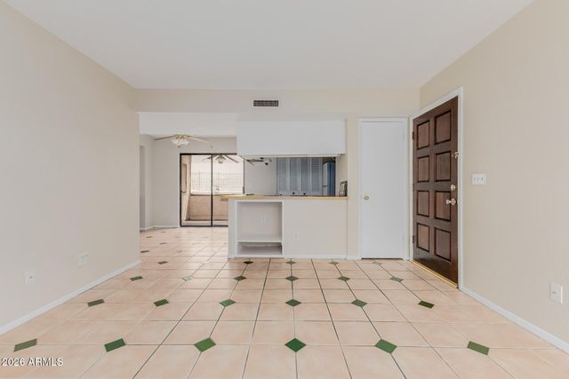 720 E ALICE Avenue 107, Phoenix, AZ 85020