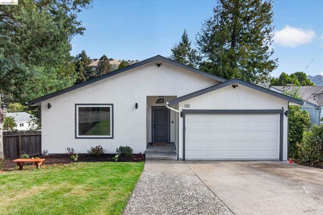 7924 Greenly Dr, Oakland, CA 94605