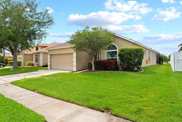 735 NE ADDISON DRIVE, St Petersburg, FL 33716