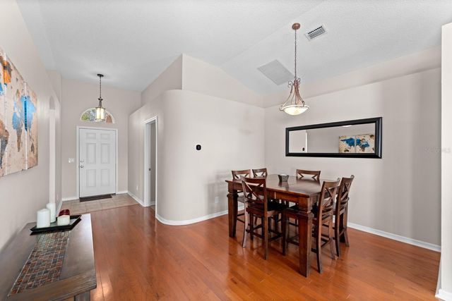 735 NE ADDISON DRIVE, St Petersburg, FL 33716