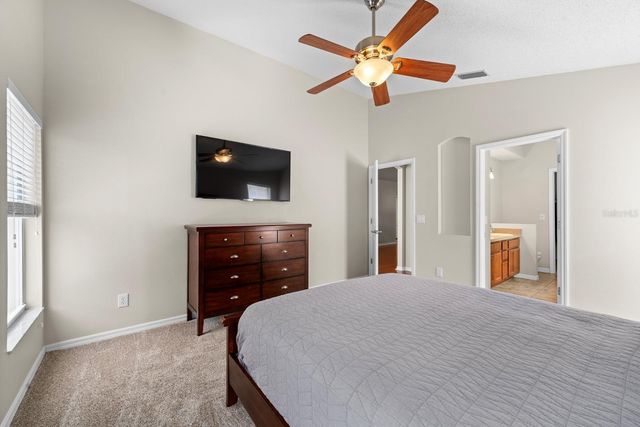 735 NE ADDISON DRIVE, St Petersburg, FL 33716