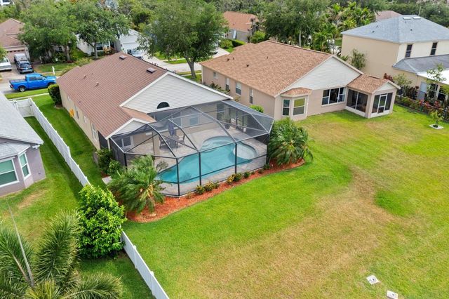 735 NE ADDISON DRIVE, St Petersburg, FL 33716