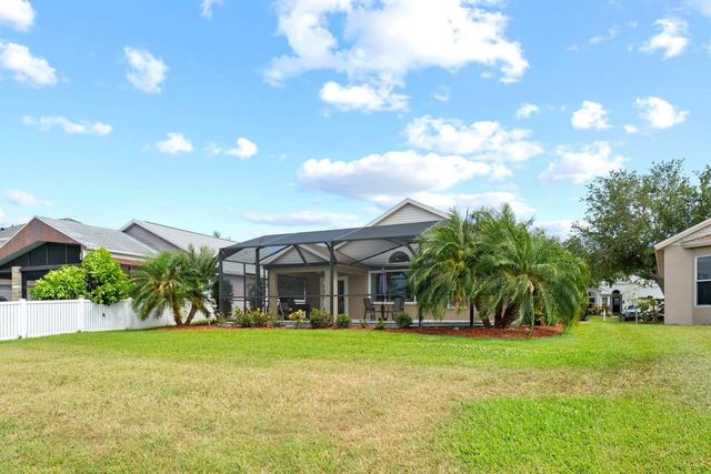 735 NE ADDISON DRIVE, St Petersburg, FL 33716