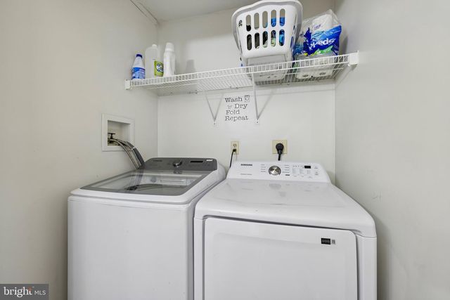 2092 TRIPLE GREEN CT, Hampstead, MD 21074