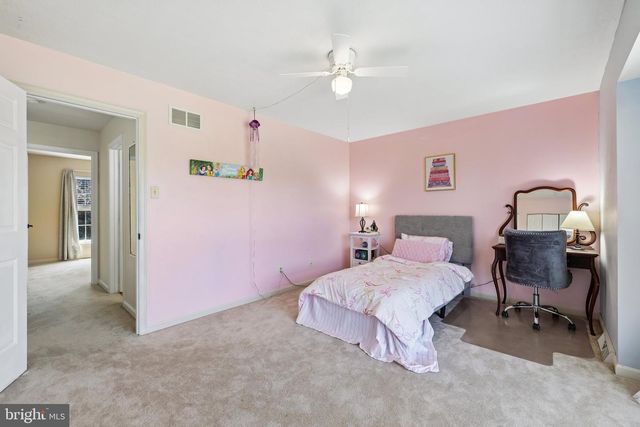 2092 TRIPLE GREEN CT, Hampstead, MD 21074