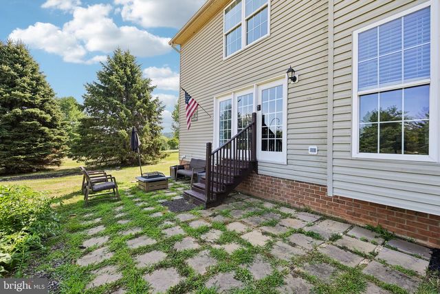 2092 TRIPLE GREEN CT, Hampstead, MD 21074