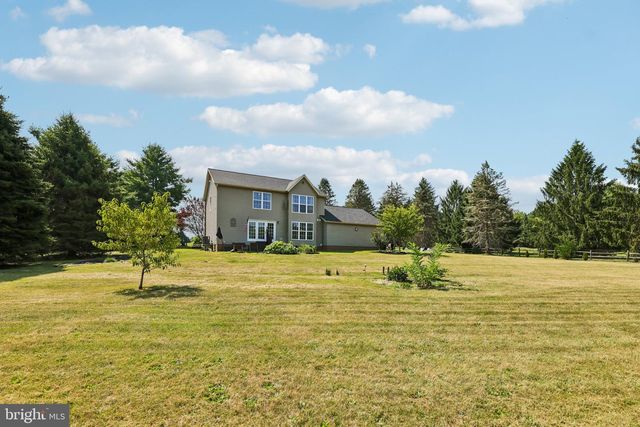 2092 TRIPLE GREEN CT, Hampstead, MD 21074
