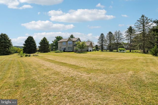 2092 TRIPLE GREEN CT, Hampstead, MD 21074