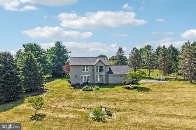 2092 TRIPLE GREEN CT, Hampstead, MD 21074