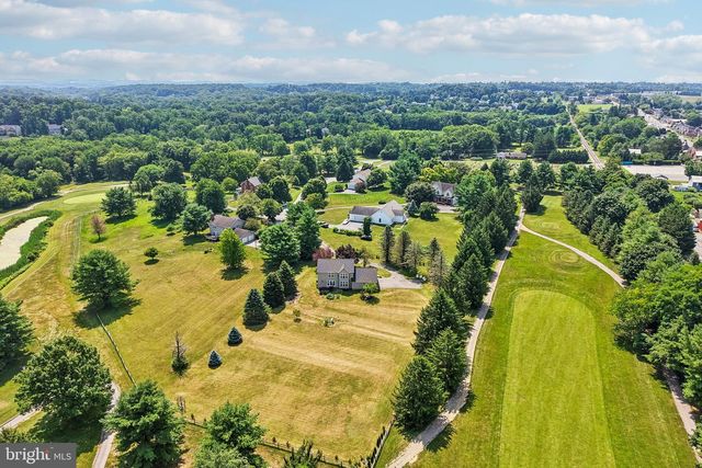 2092 TRIPLE GREEN CT, Hampstead, MD 21074