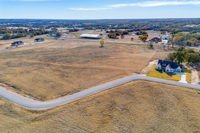 227 Sweetgrass Drive, Poolville, TX 76487