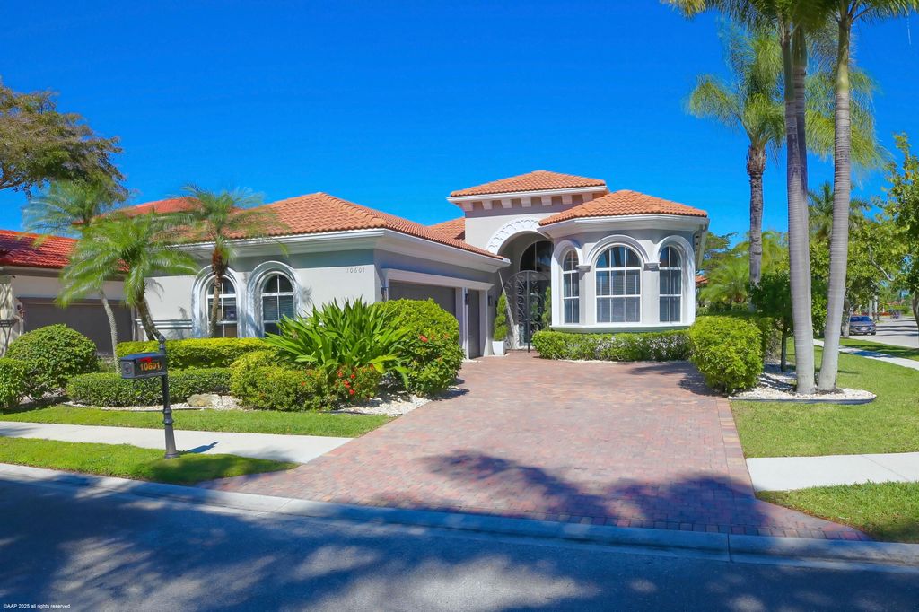 10601 Piazza Fontana, West Palm Beach, FL 33412