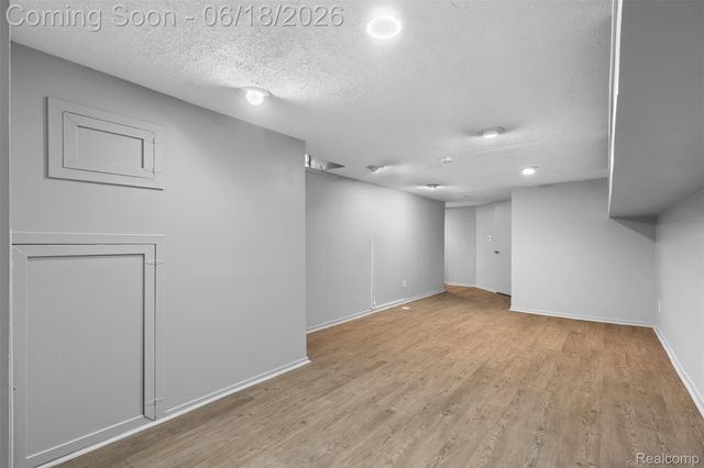 6680 Ridgefield Circle 201, West Bloomfield Charter Township, MI 48322