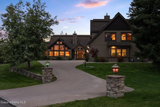 110 Wright Ct, Sandpoint, ID 83864