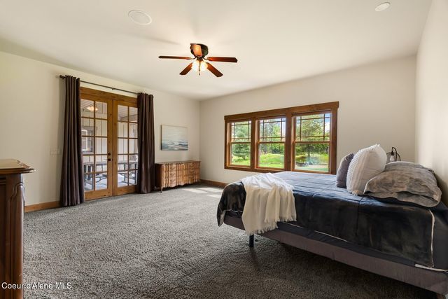 110 Wright Ct, Sandpoint, ID 83864