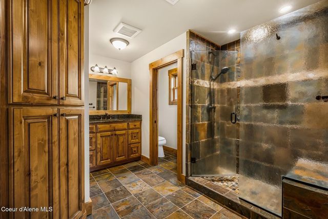110 Wright Ct, Sandpoint, ID 83864