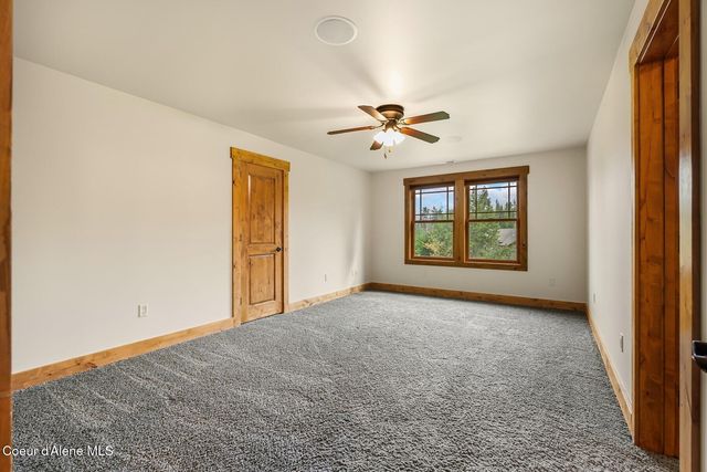 110 Wright Ct, Sandpoint, ID 83864