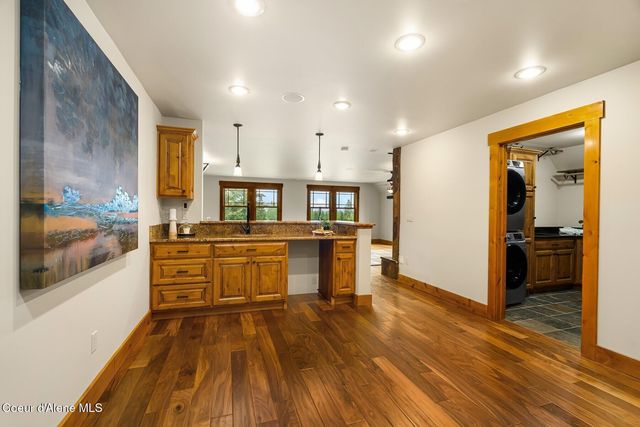 110 Wright Ct, Sandpoint, ID 83864