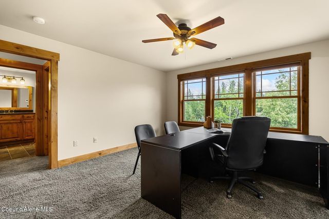 110 Wright Ct, Sandpoint, ID 83864
