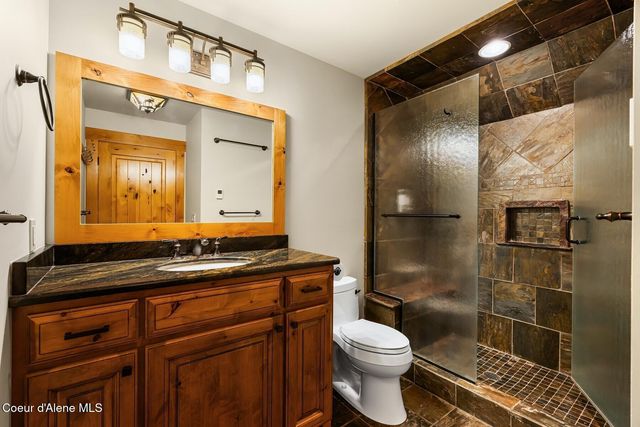 110 Wright Ct, Sandpoint, ID 83864